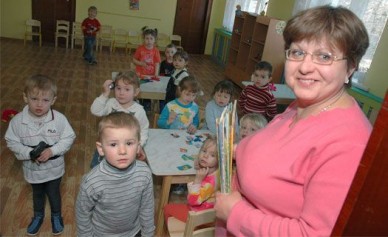 Воронежским воспитателям повысят зарплату до 14,5 тысячи рублей