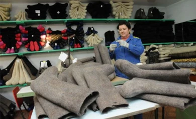 В воронежском райцентре делают эксклюзивные валенки