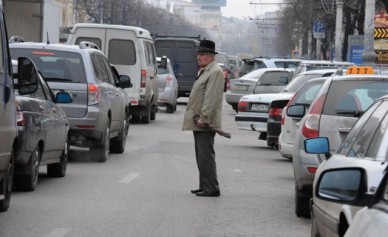 В Воронеже активисты советуют властям поставить интересы пешеходов на первое мес...