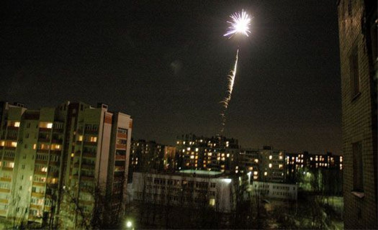 Эксперты просят воронежцев не покупать петарды и фейерверки на рынках