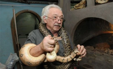 У воронежского змеевода подрастает 300 ужей