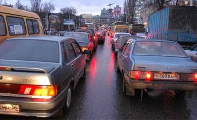 Автоинспекторы опасаются транспортного коллапса в Воронеже в последние дни года