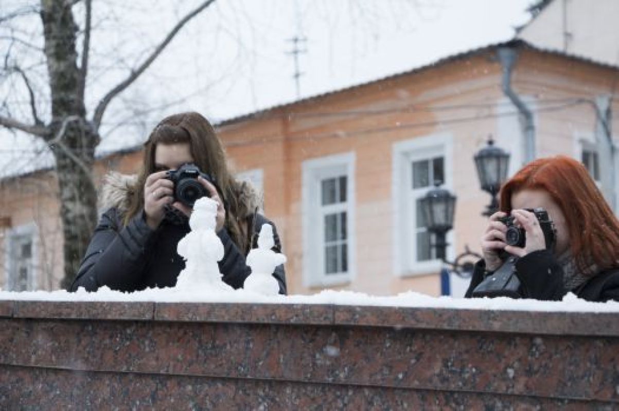 В первый день нового года воронежцы лепили снеговиков и занимались спортом