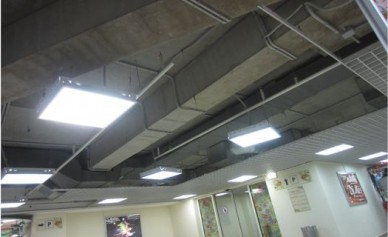 Пострадавшему в «Галерее Чижова» первую помощь оказала гардеробщица (ВИДЕО)