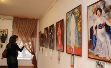 Воронежцы увидели Нагиева в образе незаконнорожденной итальянки и Мартиросяна-ба...