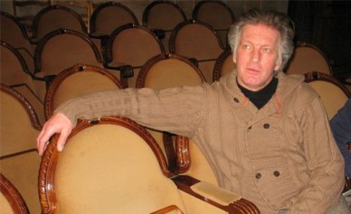 Сергей Колесников: «Собираю мебель с помоек и прилаживаю её к жизни!»