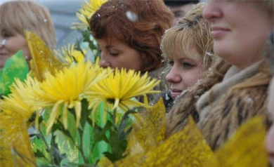 Поздравь маму и выиграй ей подарок к 8 Марта!