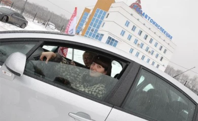 Лучшую воронежскую автоледи отправят на контраварийную подготовку в Москву