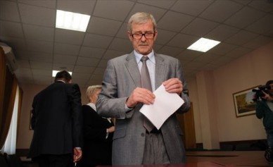 В Гордуме единогласно проголосовали за выход Александра Шипулина из состава депу...
