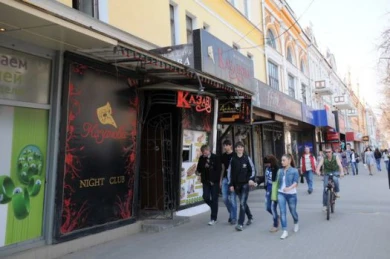 Каждый пятый воронежец одобряет существование стриптиз-клубов в городе