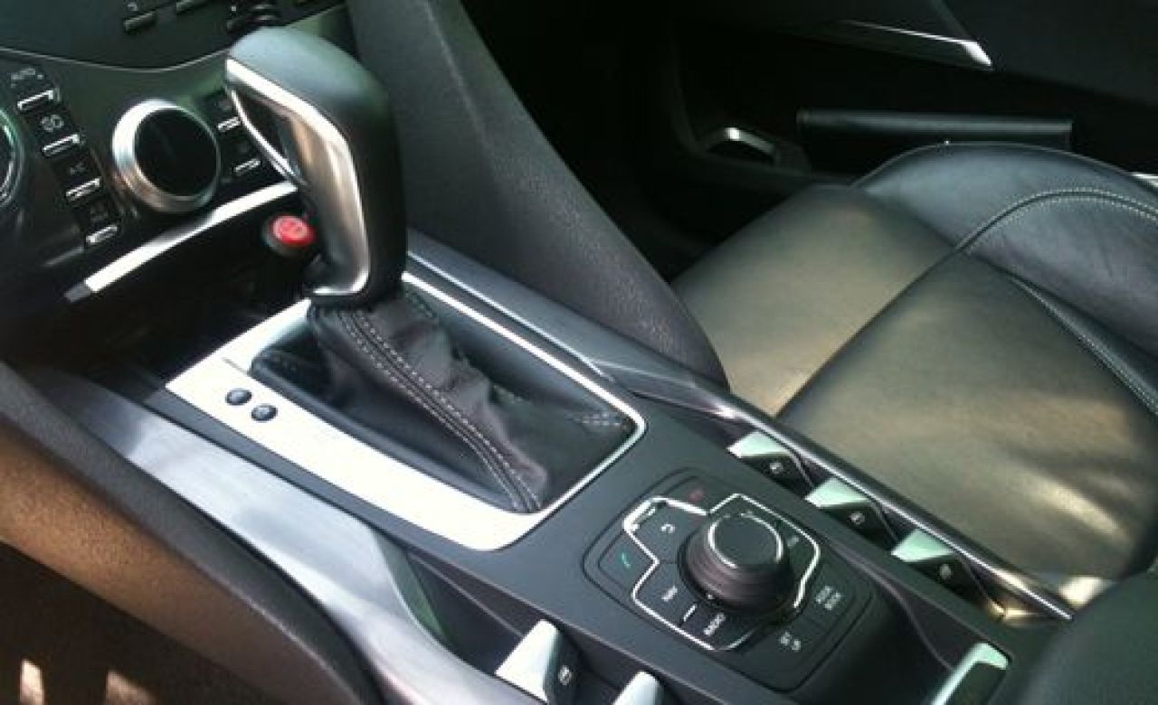 Воронежцы смогут сдавать на права на автомобилях с автоматом