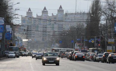 Губернатор Алексей Гордеев призвал ГИБДД активнее бороться с пробками