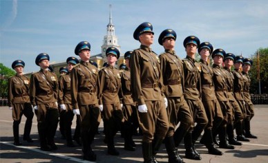 Из-за репетиции парада вечером в Воронеже перекроют площадь Ленина