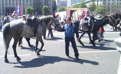 В Воронеже во время праздничных гуляний на площади Ленина пострадал ребёнок