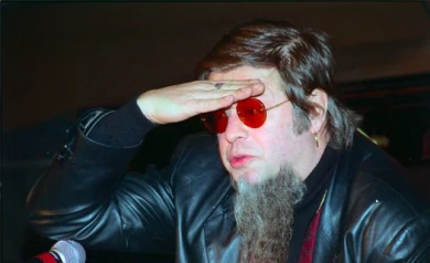 Борис Гребенщиков воронежским зрителям: «На сцене можно делать всё, что угодно!»