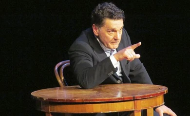 Сергей Маковецкий в Воронеже рассказал, за что выпроводил из своего дома журналистку