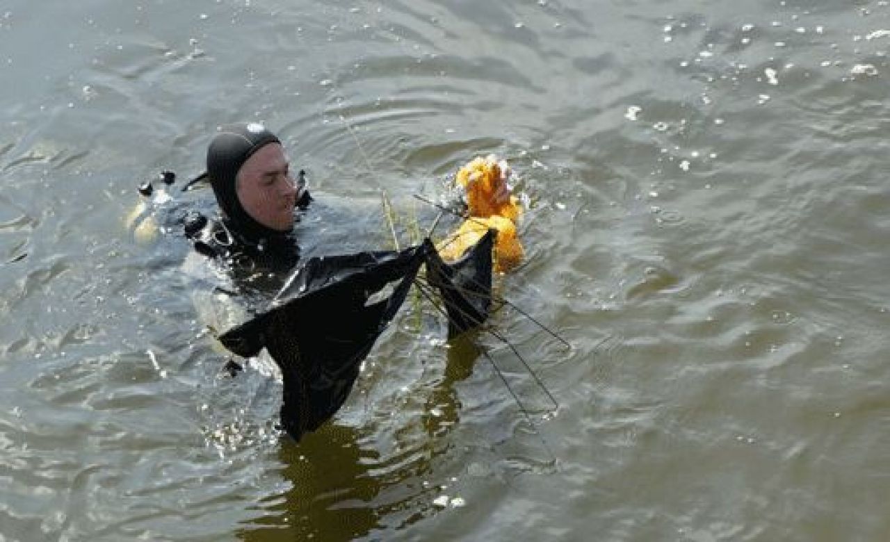 Воронежские дайверы: «Пять лет назад с Адмиралтейки мы вывезли 1,5 КамАЗа мусора»