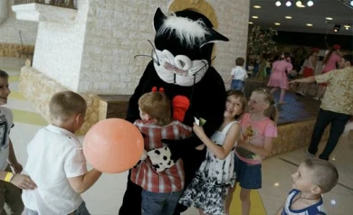 На празднике от газеты «МОЁ!» меняли «мультики» на фантики