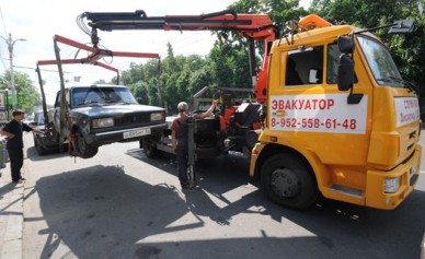 Во время очередного рейда в Воронеже выписали 9 штрафов за незаконную парковку