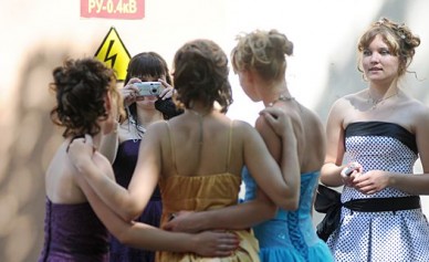 В Воронеже проведение выпускного обходилось родителям школьников от 2,5 до 30 ты...