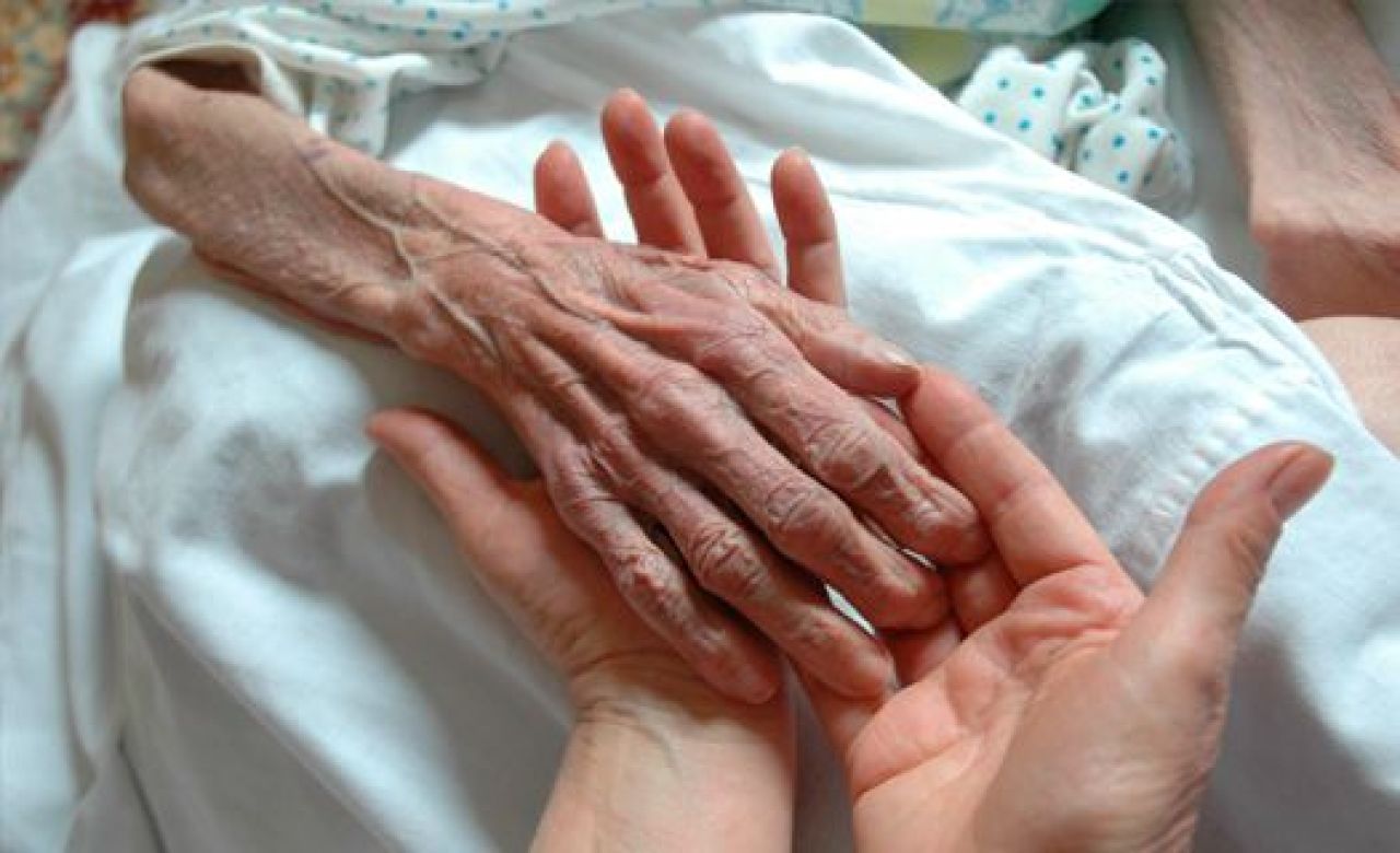 Жители Воронежа помогли найти родственников пожилой женщине, потерявшей память