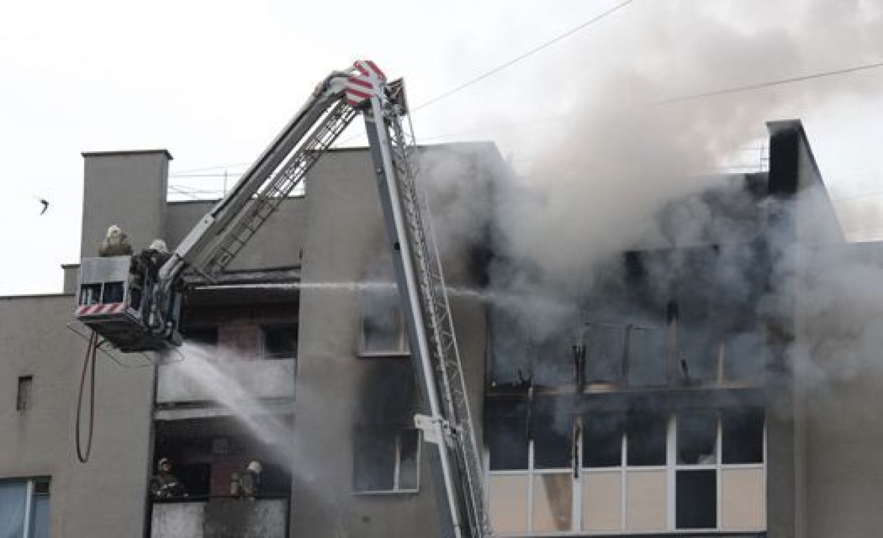 Вчерашние три пожара в Воронеже устроили с помощью жидкости для розжига костров