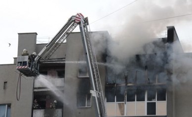 Вчерашние три пожара в Воронеже устроили с помощью жидкости для розжига костров