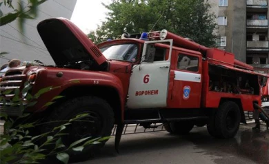 Очевидцы: «Заправка в переулке Спокойном в клубах дыма, людям нечем дышать»