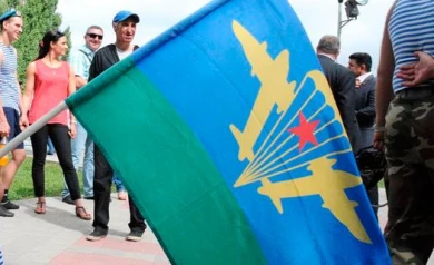 Десантников не пустили в караоке-бар в центре Воронежа из-за дресс-кода