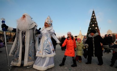 31 августа на площади Ленина поставят новогоднюю ёлку и будут пускать салют