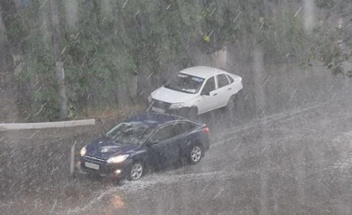 На Воронежскую область надвигаются грозы и сильный ветер