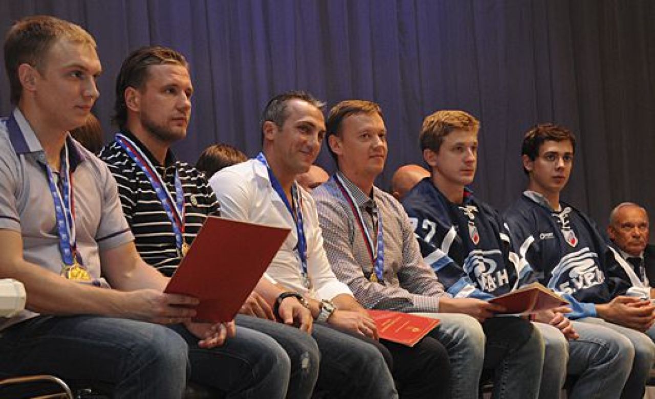 хоккеисты "Бурана"