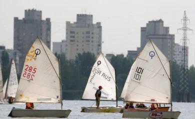 На Воронежском водохранилище три дня будут гоняться профессиональные яхстмены
