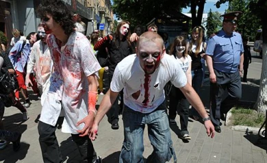 Воронежская молодёжь решила не отказываться от зомби-парада