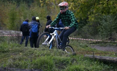 В соревнованиях по скоростному спуску на «Динамо» участвовало всего 9 спортсменов