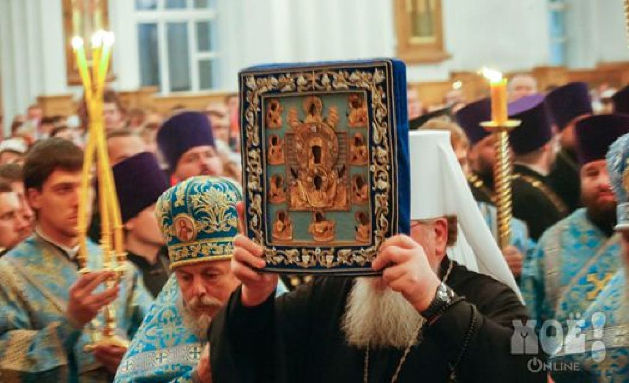 Верующие смогут проститься с Курской Коренной иконой в воронежском аэропорту