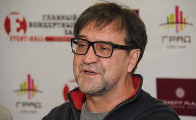 Юрий Шевчук о столкновениях в Бирюлево: «Добра не бывает с кулаками»