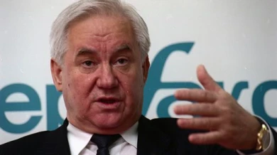 Экс-губернатор Кулаков и его бывший заместитель подозреваются в махинациях с миллиардом рублей