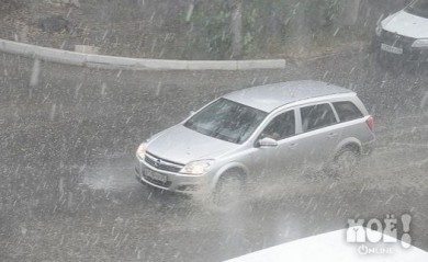 Синоптики предсказывают завтра в Воронежской области ливни и ураганный ветер