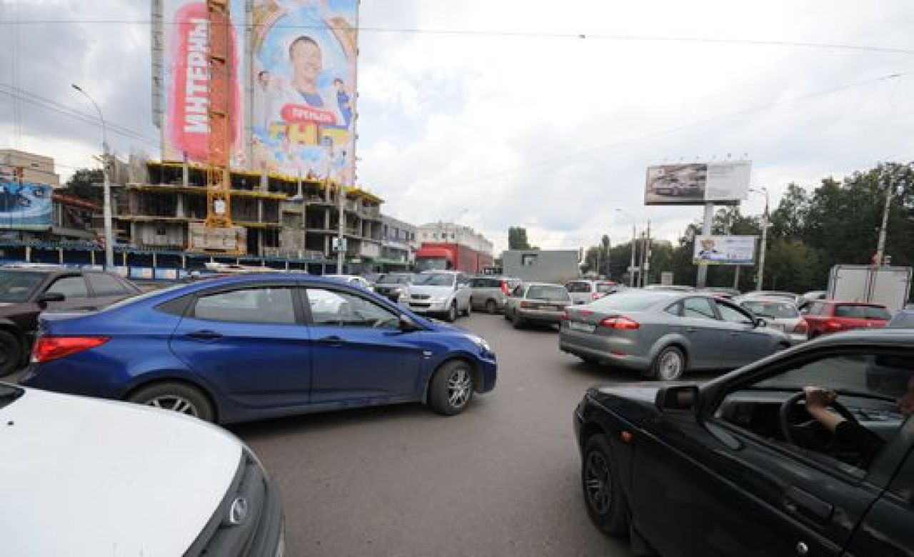 Основной источник загрязнения воздуха в Воронеже — автотранспорт