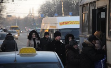 Девушку в хиджабе, высаженную из маршрутки в Воронеже, отпустили из отдела полиц...