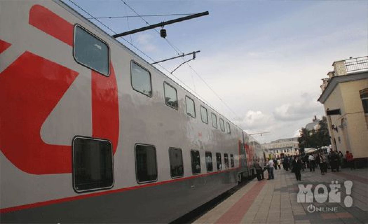 Пассажиров двухэтажного поезда Москва — Адлер пришлось эвакуировать из-за задымления