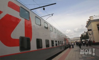 Пассажиров двухэтажного поезда Москва — Адлер пришлось эвакуировать из-за задымл...