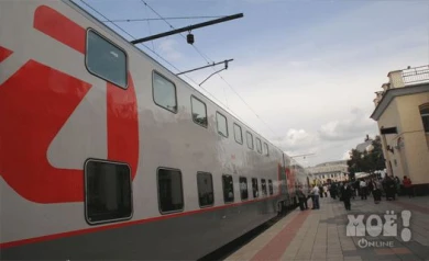 Пассажиров двухэтажного поезда Москва — Адлер пришлось эвакуировать из-за задымления