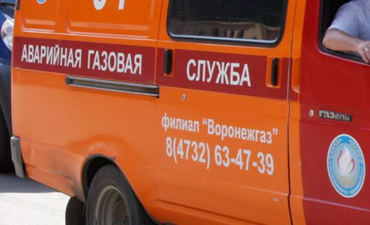 ДТП в частном секторе Воронежа: машина протаранила газовую трубу