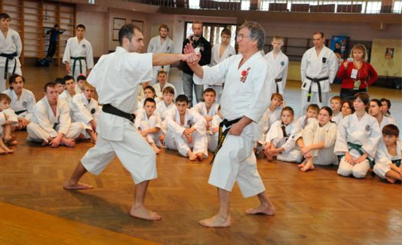 Легенда мирового карате провёл в Воронеже серию мастер-классов