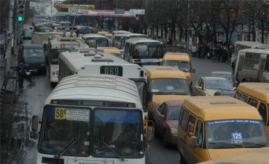 ГИБДД просит воронежцев покупать новогодние подарки заранее