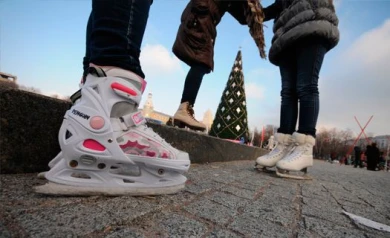 Каток на площади Ленина открыли на три дня раньше обещанного срока