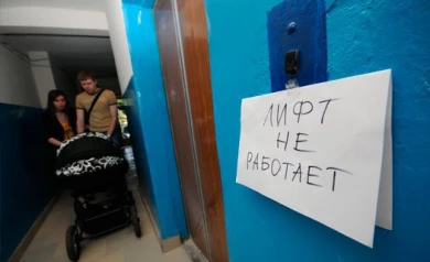 В Воронеже в многоэтажке отключили лифт из-за жалобы жильца