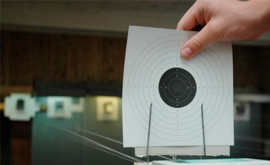 Воронежские школы заставят оборудовать стрелковые тиры